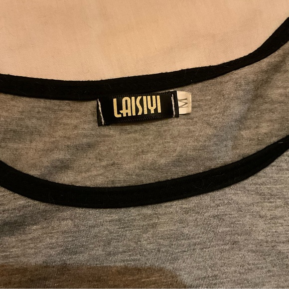 Alien crop top medium - Picture 2 of 2